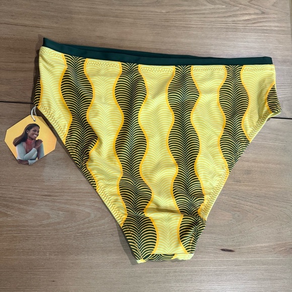 FeNoel x Target High Rise High Leg Cheeky‎ Bikini Bottom - Picture 3 of 4